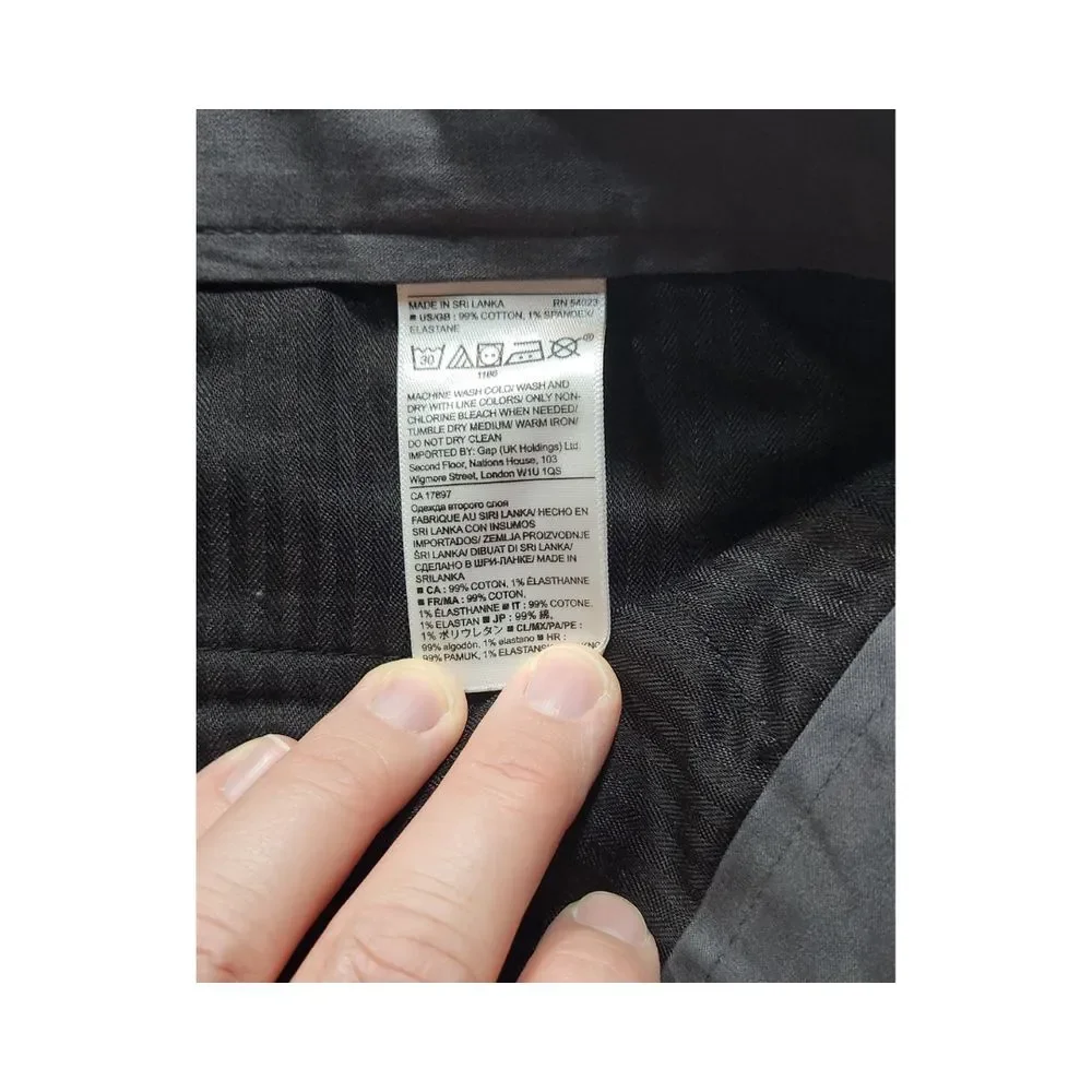 Banana Republic Men's Gray Emerson Shorts‎ Size 32